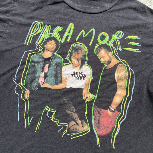 Paramore 2014 Tour T-Shirt Monumentour Men’s Large Tultex Music Tee - Picture 3 of 6